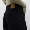 Awrena Jeans mit mittlerer Leibhöhe und weitem Bein