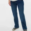 Bootcut-Jeans mit ausgestelltem Schnitt und mittlerer Taillenhöhe