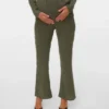 Hose mit normaler Passform und hoher Taille