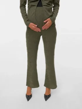 Hose mit normaler Passform und hoher Taille