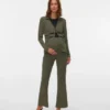 Hose mit normaler Passform und hoher Taille