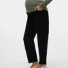 Jeans mit Regular-Fit und hoher Taille