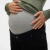 Jeans mit Regular-Fit und hoher Taille