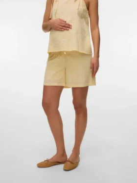 Shorts in Regular-Fit