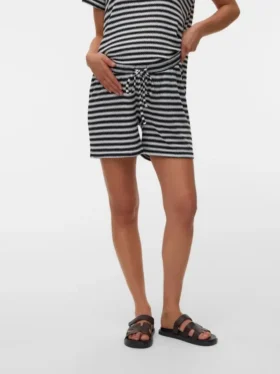 Shorts in Regular-Fit