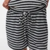 Shorts in Regular-Fit