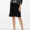 Shorts mit normaler Passform und hoher Taille