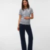 T-Shirt mit Rundhalsausschnitt und normaler Passform