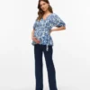 Top mit V-Ausschnitt in Regular-Fit