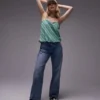 Topshop Jeans mit mittlerer Leibhöhe und lockerer Passform