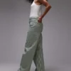 Topshop Jeans mit mittlerer Leibhöhe und lockerer Passform
