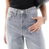 Topshop Jeans mit mittlerer Leibhöhe und lockerer Passform
