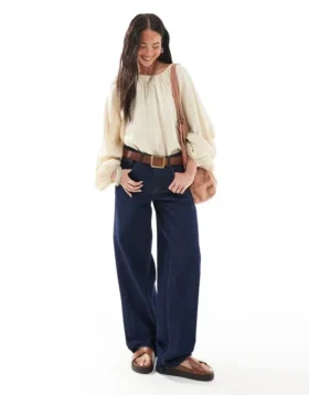 Topshop Jeans mit niedriger Taille und lockerer Passform