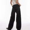 Topshop Jeans mit niedriger Taille und lockerer Passform