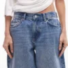 Topshop Jeans mit niedriger Taille und lockerer Passform