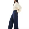 Topshop Jeans mit niedriger Taille und lockerer Passform