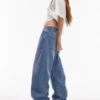 Topshop Jeans mit niedriger Taille und lockerer Passform
