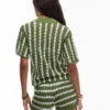 Topshop Strick-Set mit gestreiftem Hemd