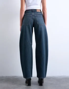 Tsbrit Jeans mit extrem tiefem Bund und normaler Passform