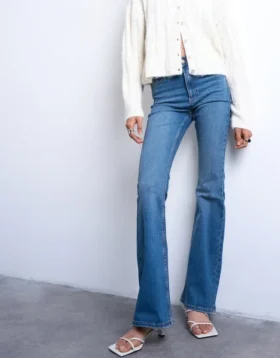 Tsjamie High-Rise-Jeans mit ausgestelltem Schnitt