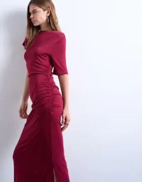 Tstoni Langkleid