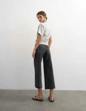 Tsvera High Rise Wide Fit – Cropped-Jeans