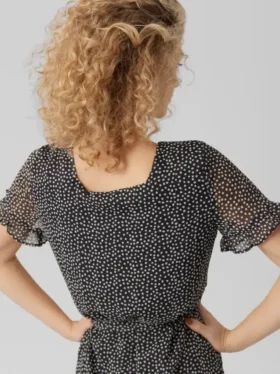 Vmcaro Kurzes Kleid mit Shorts