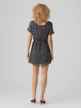Vmcaro Kurzes Kleid mit Shorts