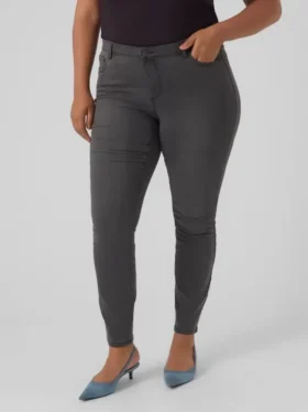 Vmcfanya Mid-Rise-Jeans in Skinny-Fit