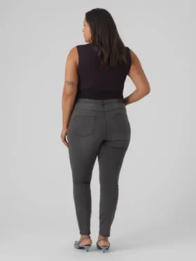 Vmcfanya Mid-Rise-Jeans in Skinny-Fit