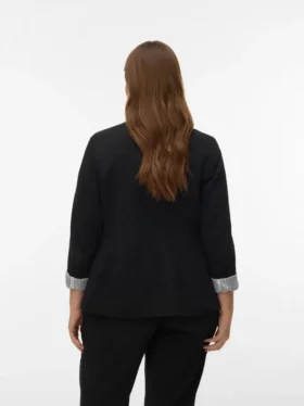 Vmcharuki Blazer