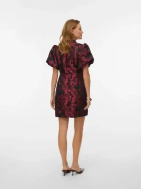 vmjacqueline kurzes shirt 2 280x374 - Vmjacqueline Kurzes Shirt