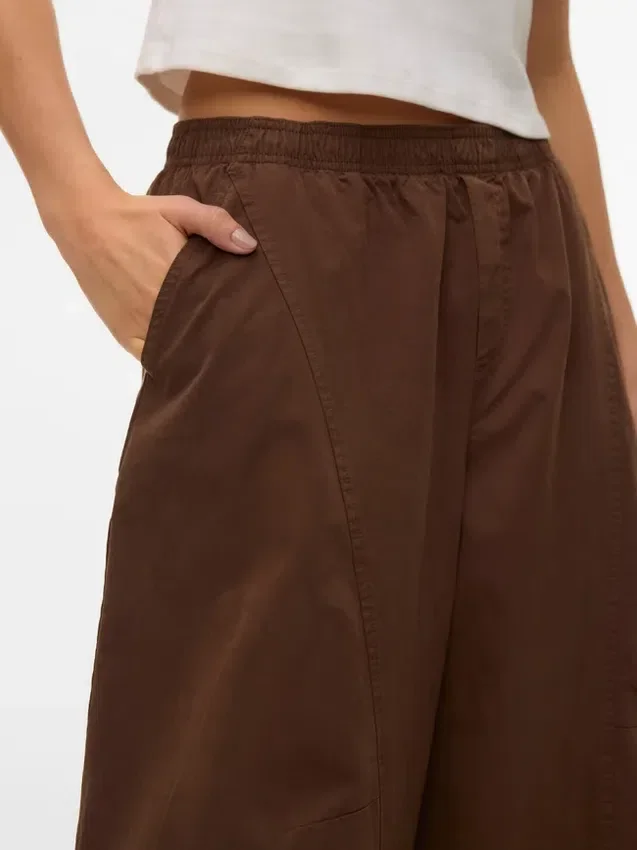 Vmjada-Hose mit mittlerer Taillenhöhe Vmjada-Hose mit mittlerer Taillenhöhe