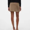 Vmlula kurzer Rock mit hoher Taille als Shorts