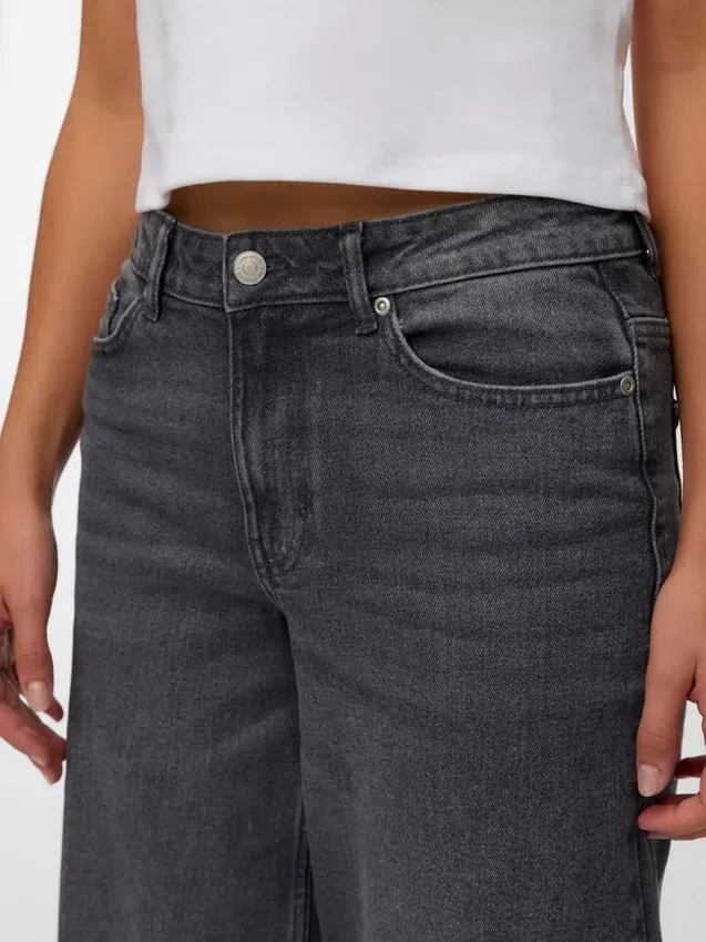 Vmmira Mid-Rise-Jeans in weiter Passform Vmmira Mid-Rise-Jeans in weiter Passform