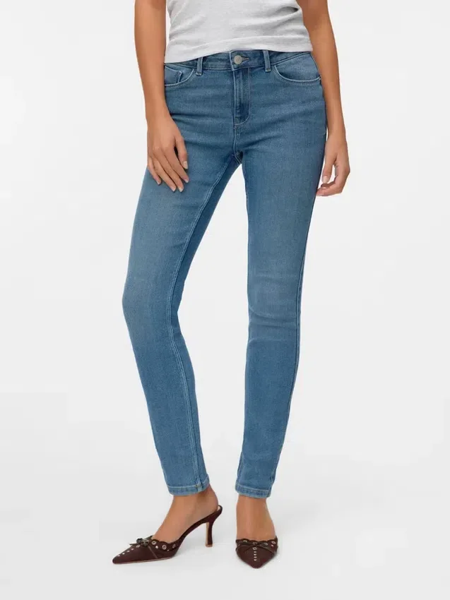 Vmpaige Mid Rise Skinny Fit Jeans Vmpaige Mid Rise Skinny Fit Jeans