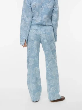Vmrae Jeans mit hoher Leibhöhe und weitem Bein