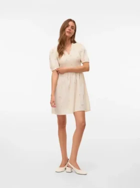 Vmrupa Kurzes Kleid mit Shorts