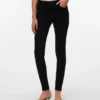 Vmseven Mid-Rise-Jeans in Slim-Fit