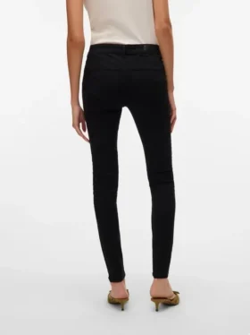 Vmseven Mid-Rise-Jeans in Slim-Fit