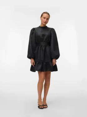 Vmsulle Kurzes Kleid mit Shorts
